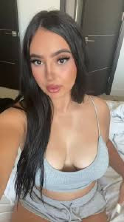 Julia Nicole