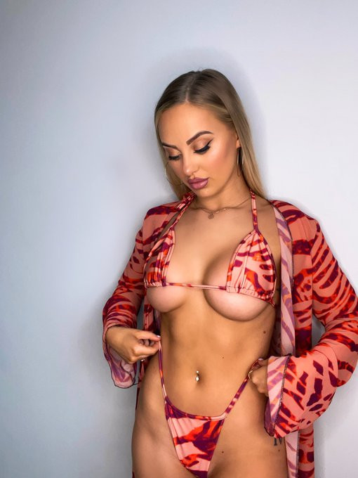 NICOLOVE