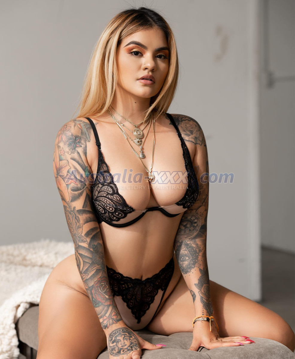 Camila222