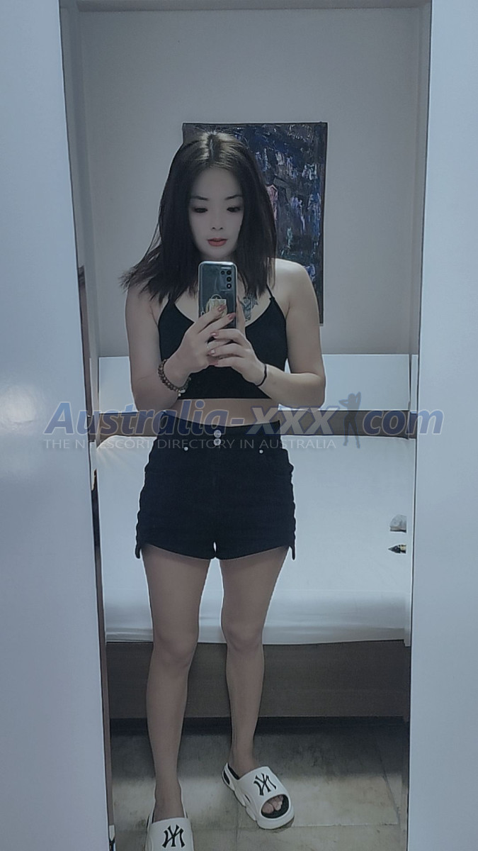 Leona